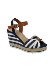 Tom Tailor Sandały w kolorze biało-granatowym na koturnie rozmiar: 41. Białe sandały Tom Tailor, bez wzorów, z otwartym noskiem, bez obcasa, na koturnie, bez zapięcia. Za 69.42 zł.