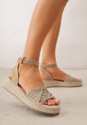 Ciemnobeżowe Sandały VICES na Koturnie Ozdobione Plecionką i Ażurowym Wzorem Bambolis. Brązowe sandały Born2be, w ażurowe wzory, biznesowe, bez obcasa, na koturnie, bez zapięcia. Za 99.99 zł.