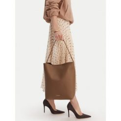 Torebka GINO ROSSI. Brązowe torebki klasyczne Gino Rossi, bez wzorów, klasyczne, bez dodatków. Za 229.99 zł.