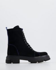 CZARNE BOTKI 0026003 BLACK-BL. Czarne botki Venezia, bez wzorów, z nubiku, bez obcasa, bez zapięcia. Za 249.00 zł.