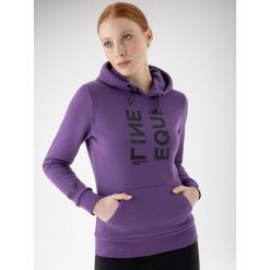 Bluza damska z kapturem Equiline Clemac. Fioletowe bluzy EQODE BY EQUILINE, bez wzorów, sportowe, bez ramiączek, z kapturem. Za 506.50 zł.