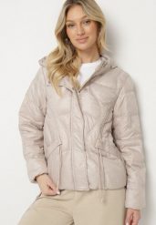 Beżowa Kurtka z Kapturem Ozdobiona Przeszyciami i Sznurkami Boledia. Brązowe kurtki Born2be, l, bez wzorów, z jeansu, z kapturem. Za 169.99 zł.
