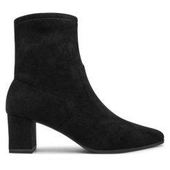 Botki Caprice. Czarne botki Caprice, bez wzorów, bez obcasa, na słupku, bez zapięcia. Za 269.99 zł.