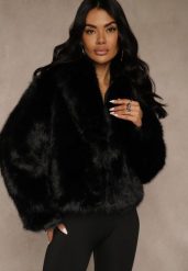 Czarna Kurtka Futerko Ozdobione Kołnierzem Wedarea. Czarne kurtki Renee, s, z aplikacjami, z futra, eleganckie, bez kaptura. Za 219.99 zł.