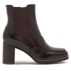 Botki Sergio Bardi. Brązowe botki Sergio Bardi, bez wzorów, bez obcasa, na słupku, bez zapięcia. Za 189.99 zł.