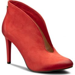 Szpilki CARINII - B3255 H55-000-000-A92. Botki marki Carinii. W wyprzedaży za 239.00 zł.