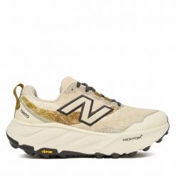 Buty do biegania New Balance. Białe buty do biegania New Balance, bez wzorów, bez zapięcia, do biegania. Za 699.99 zł.