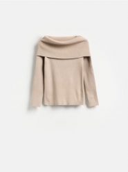 Sweter z wykładanym kołnierzem - beżowy. Brązowe swetry Reserved, l, bez wzorów, z dzianiny, bez ramiączek. Za 109.99 zł.