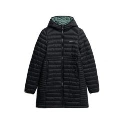 Damska długa kurtka Superdry Fuji Lite. Czarne kurtki Superdry, bez wzorów, z puchu, bez kaptura. W wyprzedaży za 539.40 zł.
