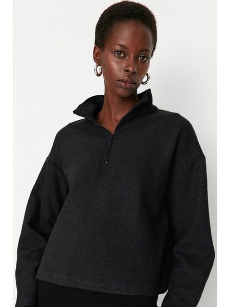 Trendyol Bluza w kolorze antracytowym rozmiar: S. Czarne bluzy Trendyol, s, bez wzorów, z bawełny, bez ramiączek, bez kaptura. Za 48.28 zł.