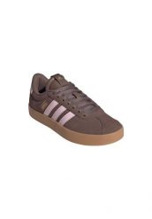 Buty ADIDAS VL COURT 3.0 Brązowy. Czerwone buty do biegania adidas, bez wzorów, ze skóry, bez zapięcia, do biegania. Za 357.00 zł.