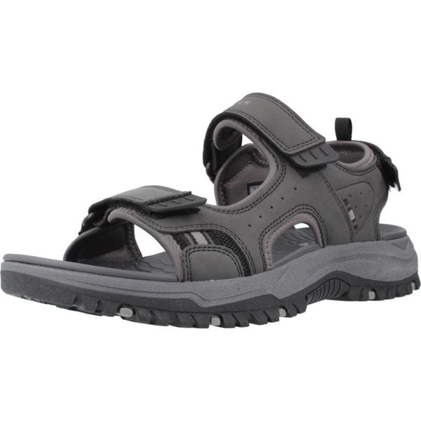 Sandały SKECHERS PREWITT Czarny. Czarne sandały Skechers, bez wzorów, z materiału, bez obcasa, bez zapięcia. Za 204.99 zł.