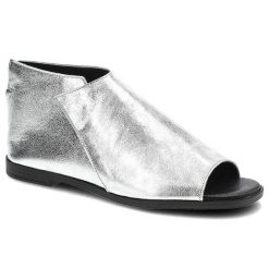 Srebrne Sandały Lemar Modne Skórzane Buty. Szare sandały Lemar, bez wzorów, ze skóry, glamour, z otwartym noskiem, bez obcasa, na płaskiej podeszwie, bez zapięcia. Za 210.00 zł.