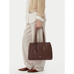 Torebka MEXX. Brązowe torebki klasyczne Mexx, bez wzorów, klasyczne, bez dodatków. Za 329.99 zł.