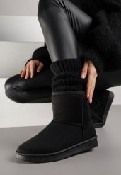 Czarne Śniegowce z Przeszyciami po Bokach Retena. Czarne śniegowce Renee, bez wzorów, z jeansu, bez zapięcia. Za 79.99 zł.