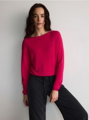 Sweter z wiskozą - fuksja. Czerwone swetry Reserved, l, bez wzorów, z dzianiny, bez ramiączek. W wyprzedaży za 69.99 zł.