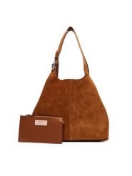 Coccinelle Torebka THE Coccinelle C-Easy E1 THE 11 01 01 Brązowy. Brązowe torebki klasyczne Coccinelle, bez wzorów, ze skóry, bez dodatków. Za 1,399.00 zł.