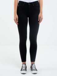 Jeansy damskie push up z wysokim stanem czarne Melinda High Waist 915. Czarne jeansy BIG STAR, l, bez wzorów, z jeansu, sportowe, z podwyższonym stanem. Za 299.99 zł.
