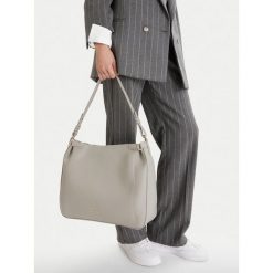 Torebka MEXX. Szare torebki klasyczne Mexx, bez wzorów, klasyczne, bez dodatków. Za 199.99 zł.