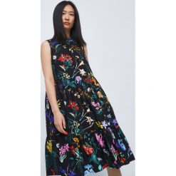 Medicine sukienka kolor multicolol mini rozkloszowana. Sukienki MEDICINE, l, bez wzorów, z tkaniny, bez kołnierzyka, bez ramiączek, mini, rozkloszowane. Za 129.90 zł.