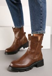 Brązowe Botki na Płaskiej Podeszwie ze Skóry Naturalnej z Wycięciem Emminae. Brązowe botki Renee, bez wzorów, z jeansu, eleganckie, bez obcasa, na płaskiej podeszwie, bez zapięcia. W wyprzedaży za 129.49 zł.