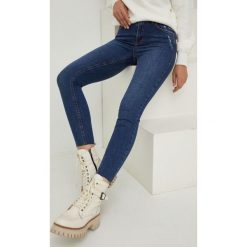 Answear Lab jeansy damskie medium waist. Niebieskie jeansy Answear Lab, l, bez wzorów, z denimu. Za 179.99 zł.