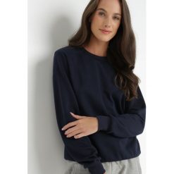 Granatowa Bluza Sotear. Niebieskie bluzy bez kaptura Born2be, na zimę, l, bez wzorów, z dzianiny, bez kaptura. W wyprzedaży za 33.99 zł.