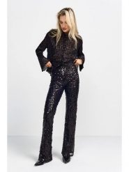 Rich & Royal Spodnie w kolorze czarnym z cekinami rozmiar: 40. Czarne spodnie materiałowe Rich & Royal, bez wzorów, z materiału, z podwyższonym stanem. Za 252.99 zł.