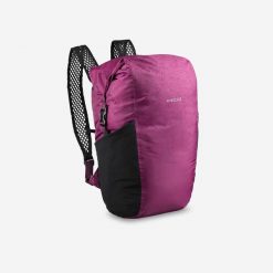 Plecak trekkingowy Forclaz Travel 20 l wodoodporny. Czarne plecaki FORCLAZ, bez wzorów, z materiału, bez dodatków. Za 59.99 zł.