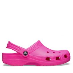 Klapki Crocs. Czerwone klapki Crocs, bez wzorów, bez obcasa, bez zapięcia. Za 239.99 zł.
