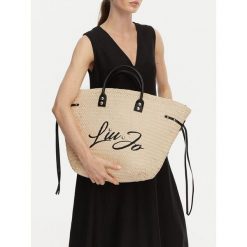 Torebka Liu Jo. Brązowe torebki klasyczne Liu Jo, bez wzorów, bez dodatków. Za 599.99 zł.