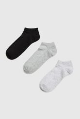 Skarpetki 3-pack. Skarpetki MOODO, bez wzorów, z bawełny. Za 34.99 zł.