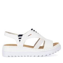 Sandały Rieker. Białe sandały Rieker, bez wzorów, bez obcasa, na koturnie, bez zapięcia. Za 319.99 zł.