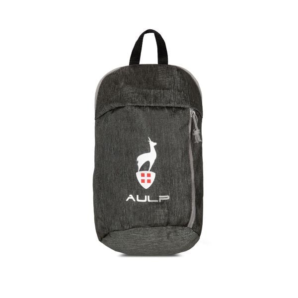 Plecak Mały Poręczny AULP VASCO. Czarne plecaki Aulp, bez wzorów, bez dodatków. W wyprzedaży za 39.99 zł.