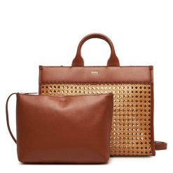 Torebka BOSS. Brązowe torebki klasyczne Boss, bez wzorów, klasyczne, bez dodatków. Za 649.99 zł.