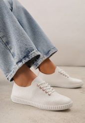 Różowe Minimalistyczne Tenisówki z Imitacji Skóry z Drobną Perforacją Lalosa. Czerwone trampki Born2be, bez wzorów, z dzianiny, klasyczne, bez zapięcia. Za 59.99 zł.