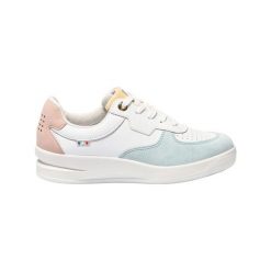 Buty Damskie TBS Bettyli. Białe buty treningowe TBS, bez wzorów, bez zapięcia. Za 559.00 zł.