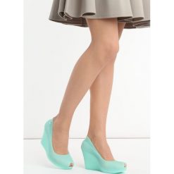 Miętowe Koturny Noklast. Czółenka marki Born2be. Za 49.99 zł.