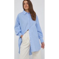 Answear Lab koszula bawełniana damska relaxed z kołnierzykiem klasycznym. Niebieskie koszule Answear Lab, l, bez wzorów, z bawełny, klasyczne, bez kołnierzyka, bez ramiączek. Za 219.99 zł.