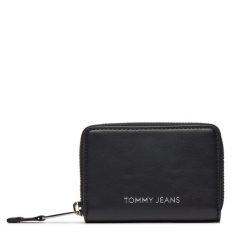 Mały Portfel Damski Tommy Jeans. Czarne portfele Tommy Jeans, bez wzorów, z jeansu. Za 109.99 zł.