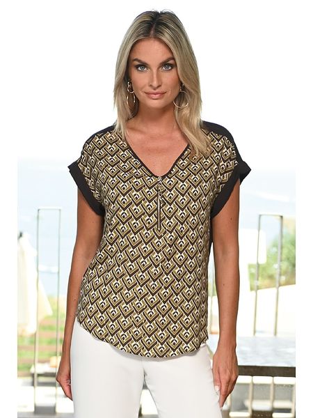 Bleu d'Azur Bluzka "Ebene" w kolorze oliwkowo-czarnym rozmiar: 46-50. Brązowe bluzki Bleu d'Azur, w ażurowe wzory, klasyczne, bez kołnierzyka, bez ramiączek. Za 65.85 zł.