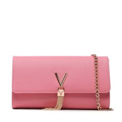 Torebka Valentino. Czerwone kopertówki Valentino, bez wzorów, wizytowe, bez dodatków. Za 189.99 zł.