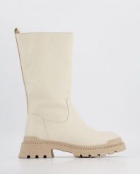BEŻOWE BOTKI 362927 BEIGE. Brązowe botki Venezia, bez wzorów, ze skóry, bez obcasa, bez zapięcia. Za 299.00 zł.
