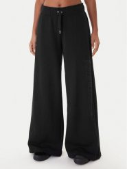 Juicy Couture Spodnie dresowe Annen JCWBJ225320 Czarny Wide Leg. Czarne spodnie dresowe Juicy Couture, bez wzorów, z dresówki. Za 349.99 zł.