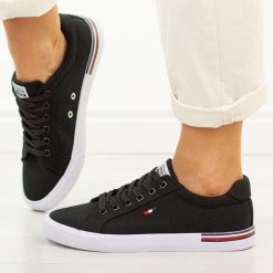 Czarne trampki damskie American Club Lh116. Czarne trampki American CLUB, bez wzorów, z jeansu, biznesowe, bez zapięcia. Za 99.00 zł.