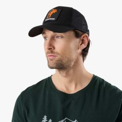 Czapka z daszkiem Unisex Swedemount Forest Cap. Czarne czapki z daszkiem SWEDEMOUNT, bez wzorów, sportowe. Za 79.99 zł.