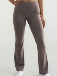 Sportowe legginsy flare - kremowy. Białe legginsy Sinsay, bez wzorów, sportowe. Za 49.99 zł.