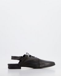 CZARNE SANDAŁY DAMSKIE 3411 TEX LA NERO. Czarne sandały Venezia, bez wzorów, ze skóry, bez obcasa, bez zapięcia. Za 269.00 zł.