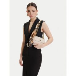 Torebka Just Cavalli. Białe torebki klasyczne Just Cavalli, bez wzorów, klasyczne, bez dodatków. Za 444.99 zł.