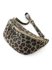 Marlon Skórzana saszetka w kolorze szarobrązowym - 50 x 20 x 15 cm rozmiar: onesize. Brązowe nerki i saszetki Marlon, bez wzorów, z materiału, sportowe, bez dodatków. Za 302.35 zł.